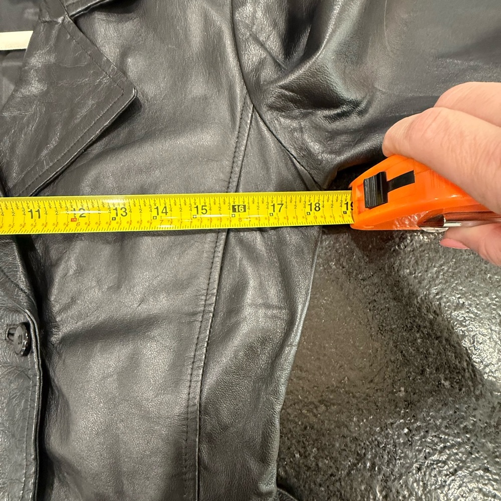 Classic Black Leather Trench Coat XS - Picture 13 of 13